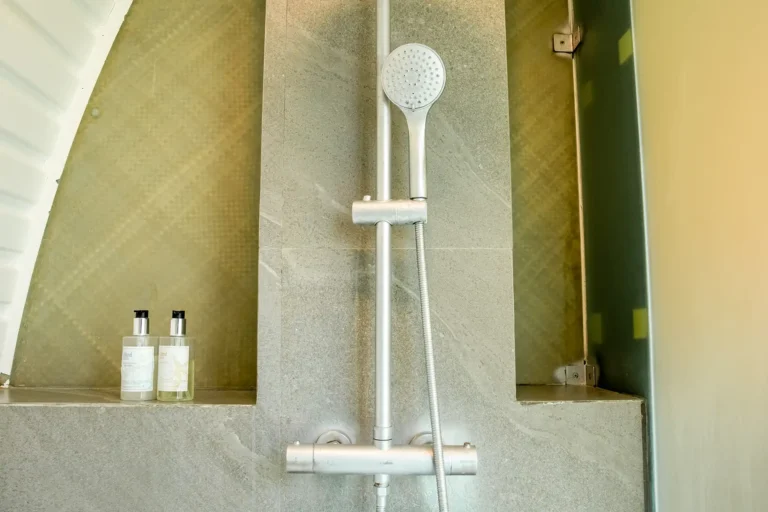 CAL Cabana Bath
